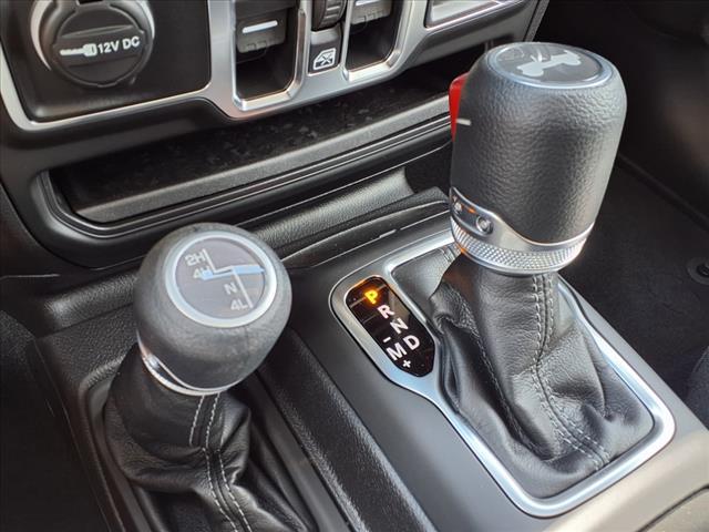 Photo of 2025 Bright White Clearcoat Jeep Wrangler
