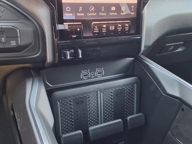 Photo of 2025 Bright White Clearcoat RAM 3500