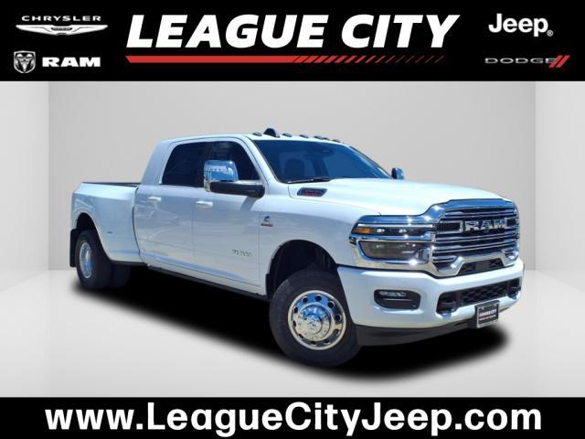 Photo of 2025 Bright White Clearcoat RAM 3500