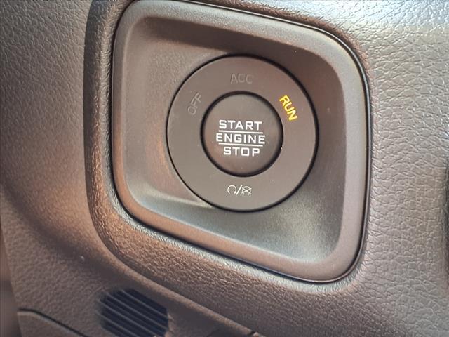 Photo of 2025 Granite Crystal Clearcoat Metallic Jeep Wrangler