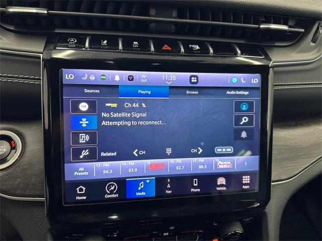 Photo of 2022 Velvet Red Pearlcoat Jeep Grand Cherokee L