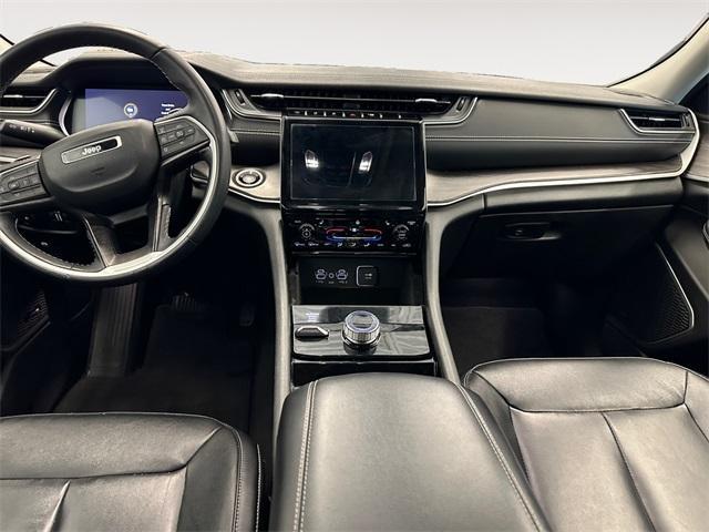 Photo of 2022 Velvet Red Pearlcoat Jeep Grand Cherokee L
