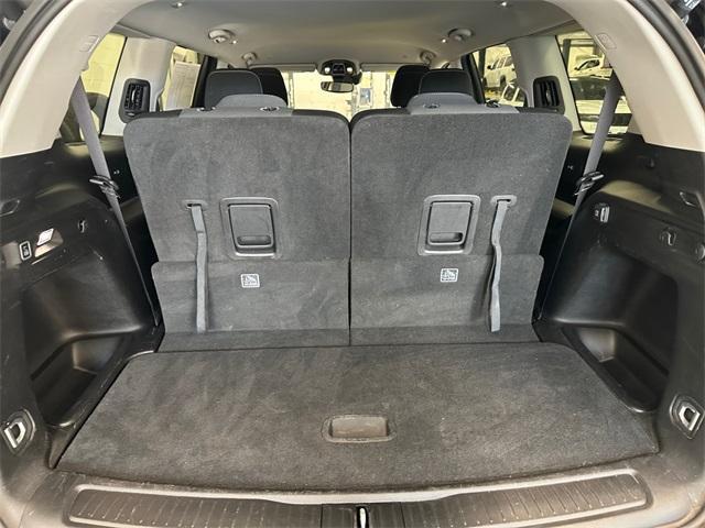 Photo of 2022 Diamond Black Jeep Grand Cherokee L