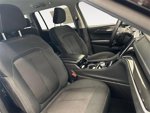 Photo of 2022 Diamond Black Jeep Grand Cherokee L