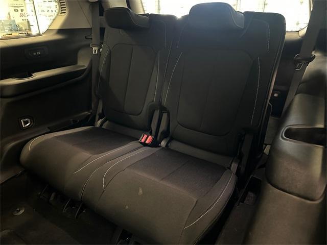 Photo of 2022 Diamond Black Jeep Grand Cherokee L