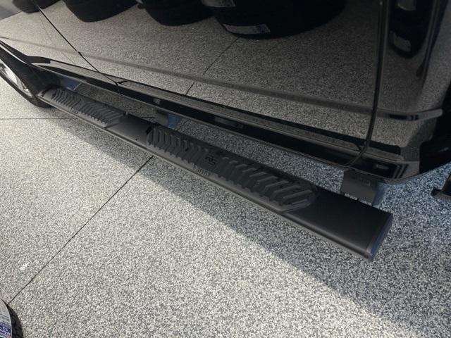 Photo of 2014 Black Clearcoat RAM 1500