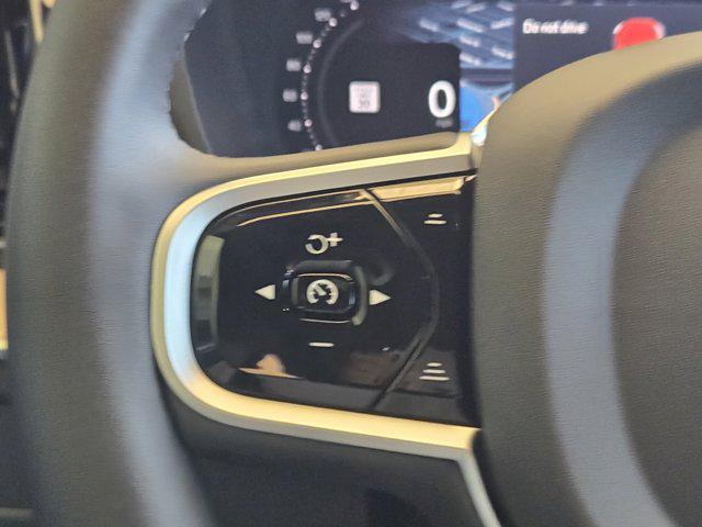 Photo of 2026 Bright Dusk Metallic Volvo XC60