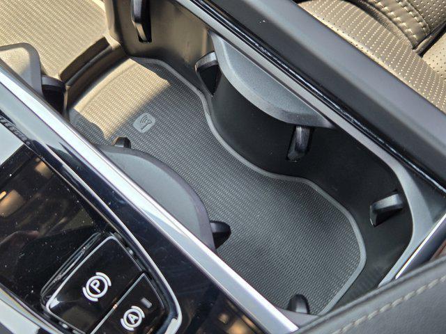 Photo of 2023 Thunder Grey Metallic Volvo XC60