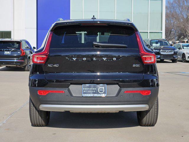 Photo of 2025 Onyx Black Metallic Volvo XC40