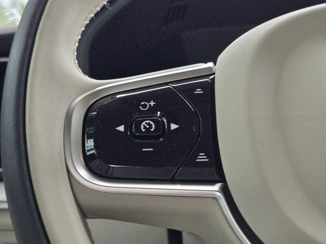 Photo of 2025 Denim Blue Metallic Volvo XC60 Plug-In Hybrid