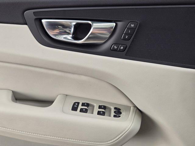 Photo of 2025 Denim Blue Metallic Volvo XC60 Plug-In Hybrid