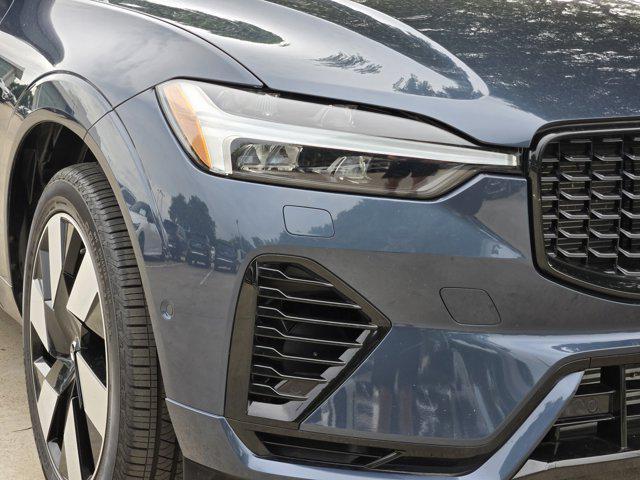 Photo of 2025 Denim Blue Metallic Volvo XC60 Plug-In Hybrid