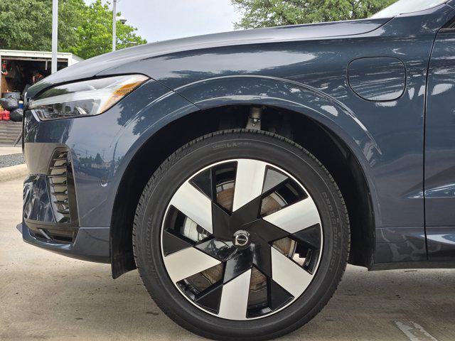 Photo of 2025 Denim Blue Metallic Volvo XC60 Plug-In Hybrid