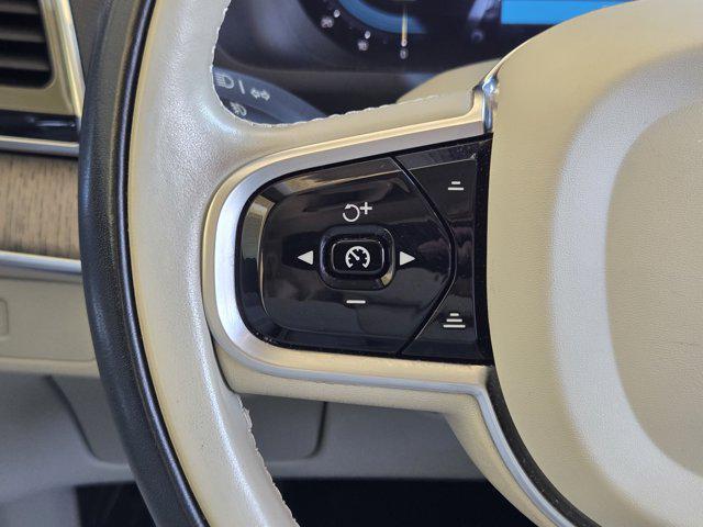 Photo of 2023 Denim Blue Metallic Volvo XC90