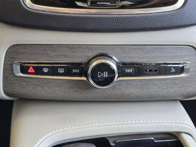 Photo of 2023 Denim Blue Metallic Volvo XC90