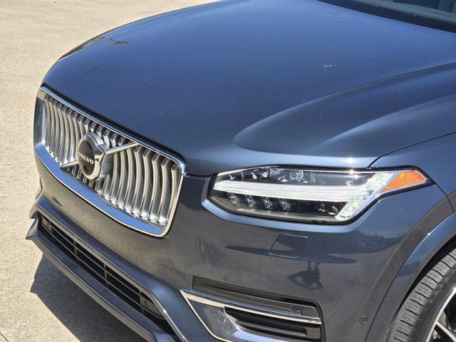 Photo of 2023 Denim Blue Metallic Volvo XC90