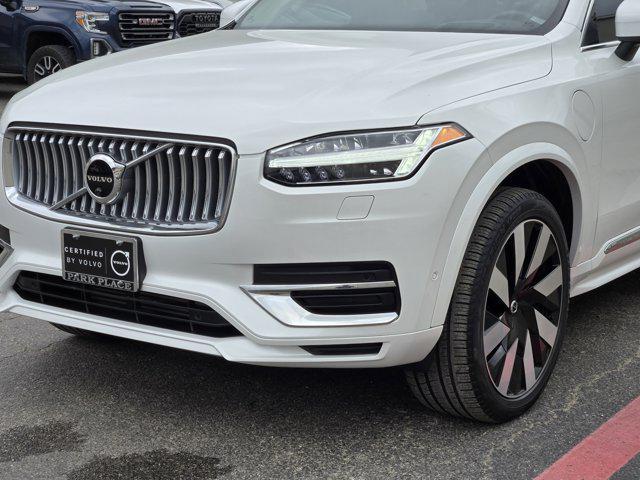 Photo of 2023 Crystal White Metallic Volvo XC90 Recharge Plug-In Hybrid