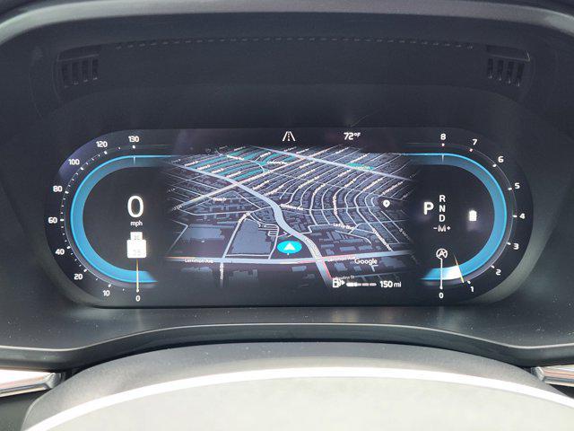 Photo of 2022 Crystal White Metallic Volvo XC60
