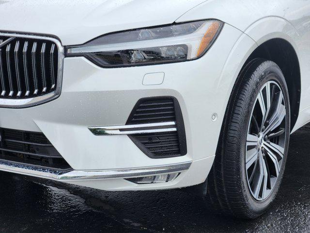 Photo of 2022 Crystal White Metallic Volvo XC60