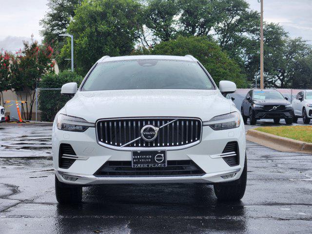 Photo of 2022 Crystal White Metallic Volvo XC60
