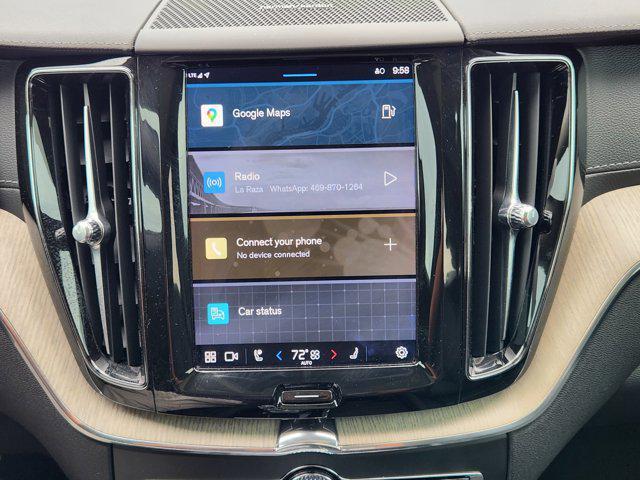Photo of 2022 Crystal White Metallic Volvo XC60