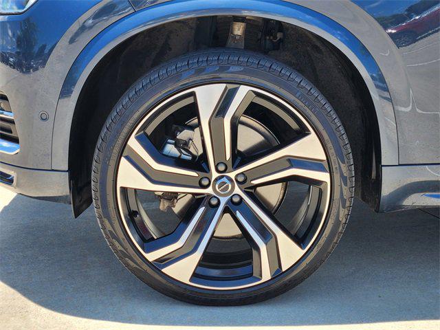 Photo of 2024 Denim Blue Metallic Volvo XC90