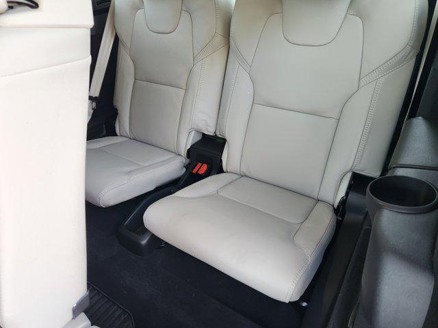 Photo of 2025 Onyx Black Metallic Volvo XC90