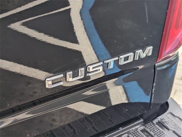 Photo of 2022 Black Chevrolet Silverado 1500