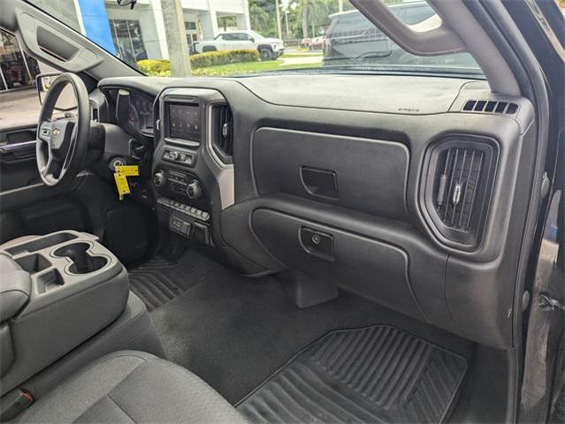 Photo of 2022 Black Chevrolet Silverado 1500