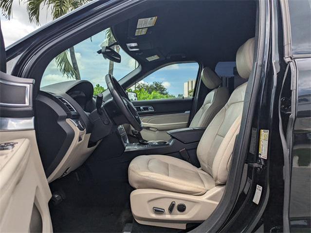 Photo of 2018 Shadow Black Ford Explorer