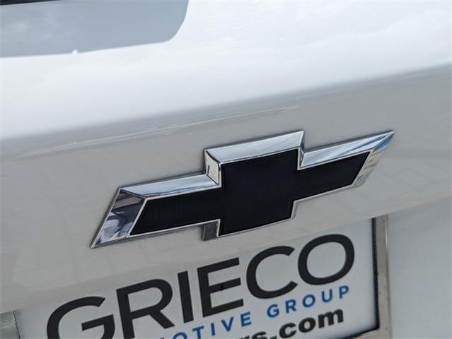 Photo of 2024 Summit White Chevrolet Trax