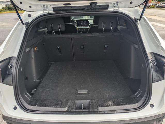 Photo of 2024 Summit White Chevrolet Trax
