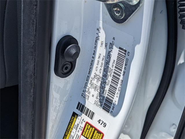 Photo of 2021 Super White Toyota Tacoma