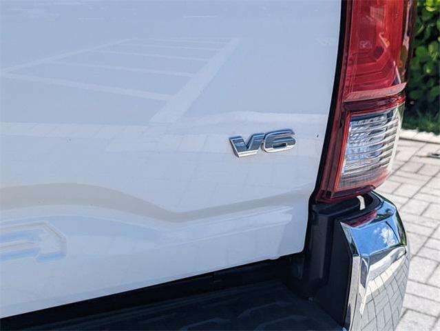 Photo of 2021 Super White Toyota Tacoma