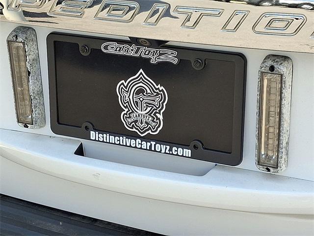 Photo of 2017 Oxford White Ford Expedition EL