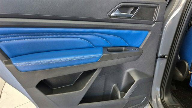 Photo of 2023 Gray Volkswagen Atlas Cross Sport