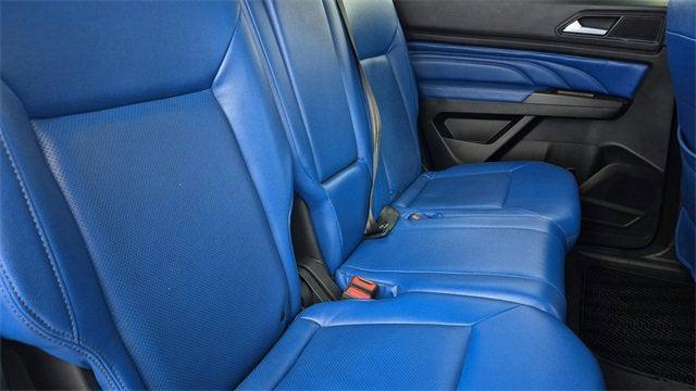 Photo of 2023 Gray Volkswagen Atlas Cross Sport