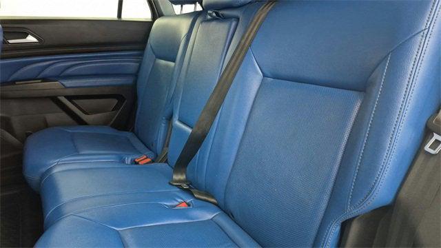Photo of 2023 Gray Volkswagen Atlas Cross Sport