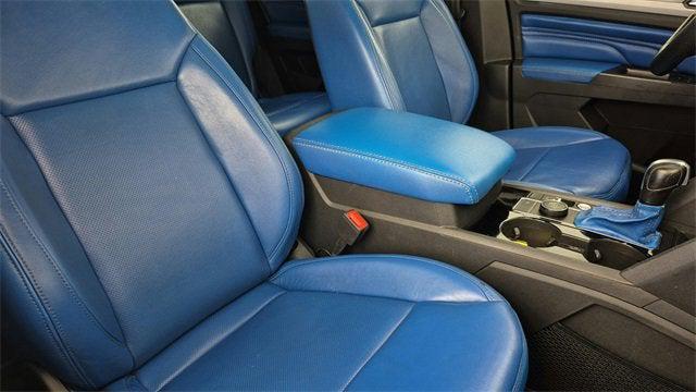 Photo of 2023 Gray Volkswagen Atlas Cross Sport