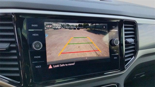Photo of 2023 Gray Volkswagen Atlas Cross Sport