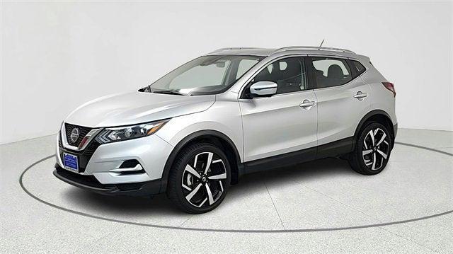 Photo of 2022 Silver Nissan Rogue Sport