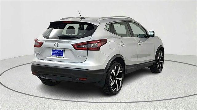 Photo of 2022 Silver Nissan Rogue Sport