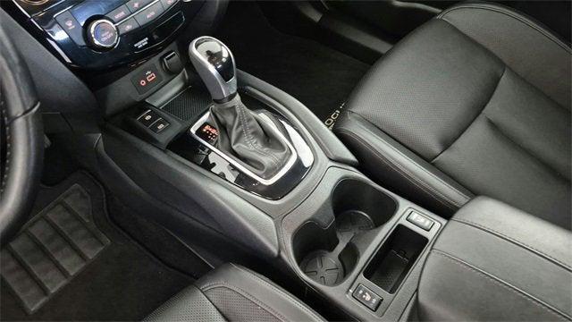 Photo of 2022 Silver Nissan Rogue Sport