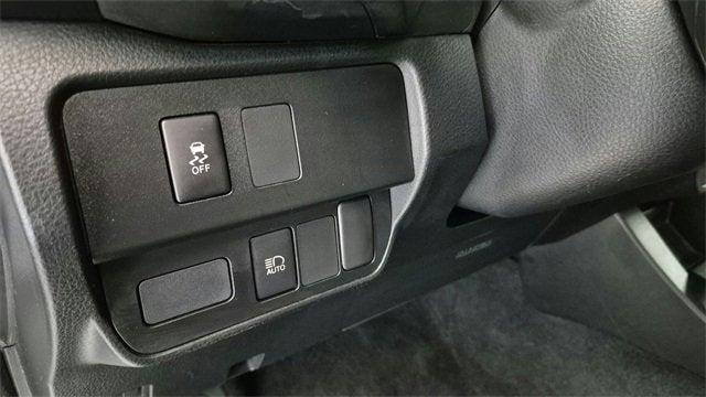Photo of 2021 White Toyota Tacoma