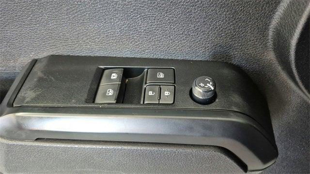 Photo of 2021 White Toyota Tacoma