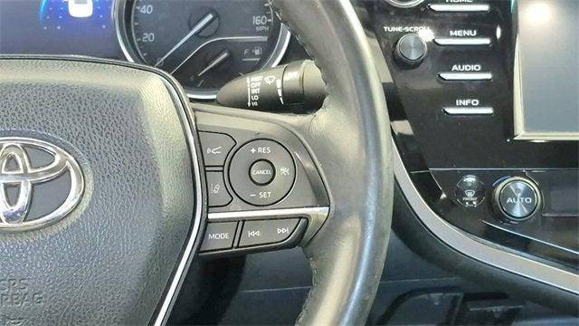 Photo of 2018 Silver Toyota Camry