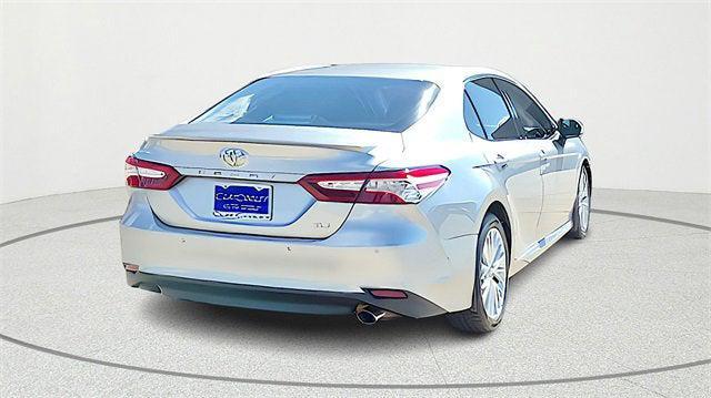 Photo of 2018 Silver Toyota Camry