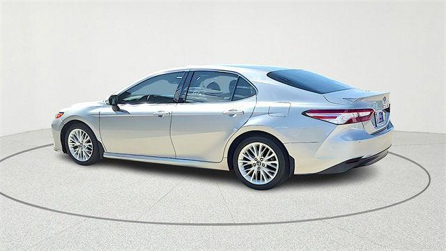 Photo of 2018 Silver Toyota Camry