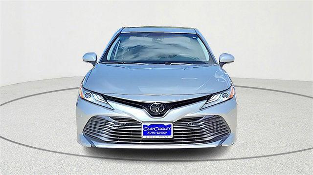 Photo of 2018 Silver Toyota Camry