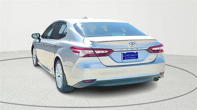 Photo of 2018 Silver Toyota Camry